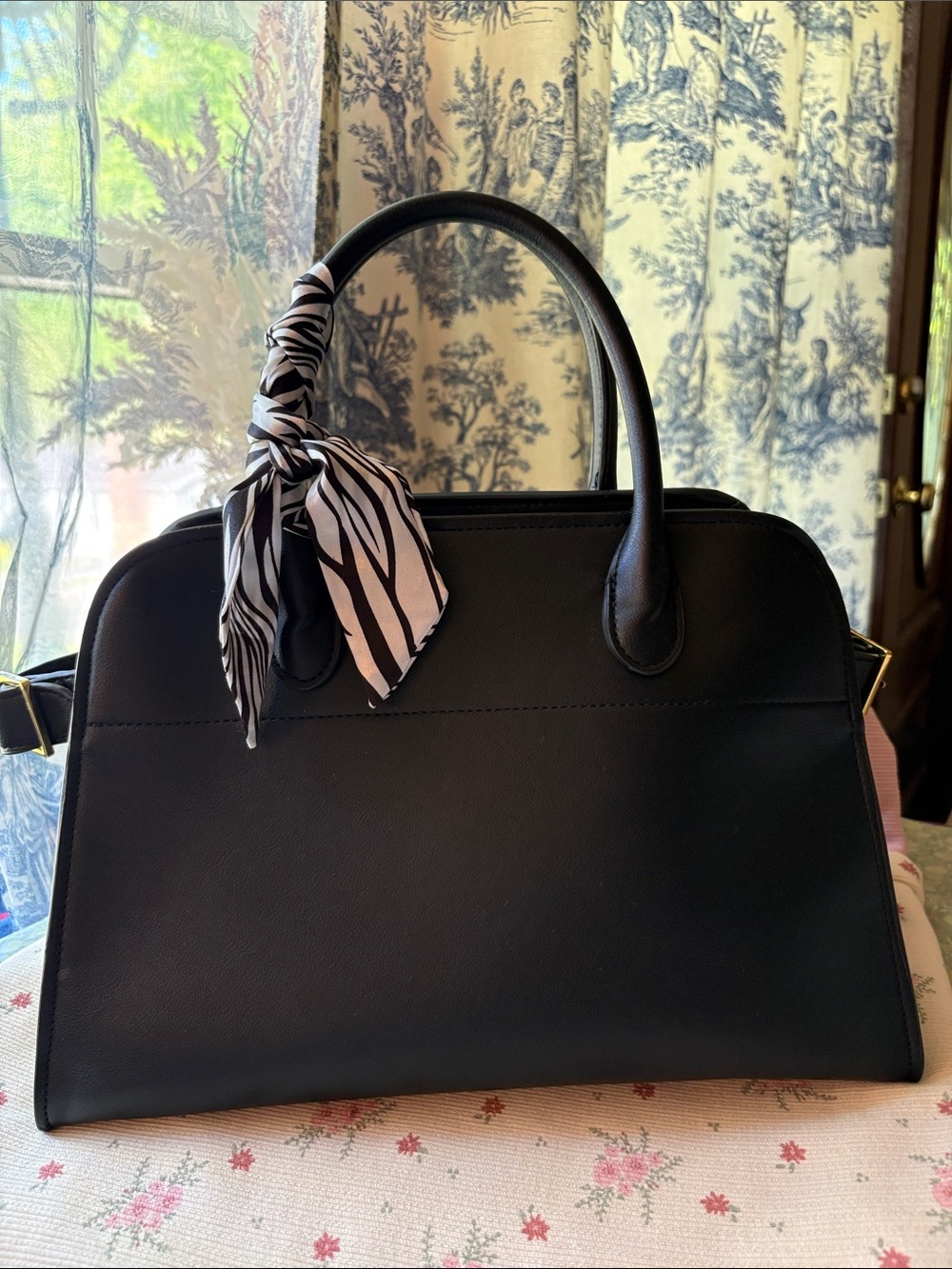 Classic Black Top-Handle Women's Satchel - Timeless Everyday Bag